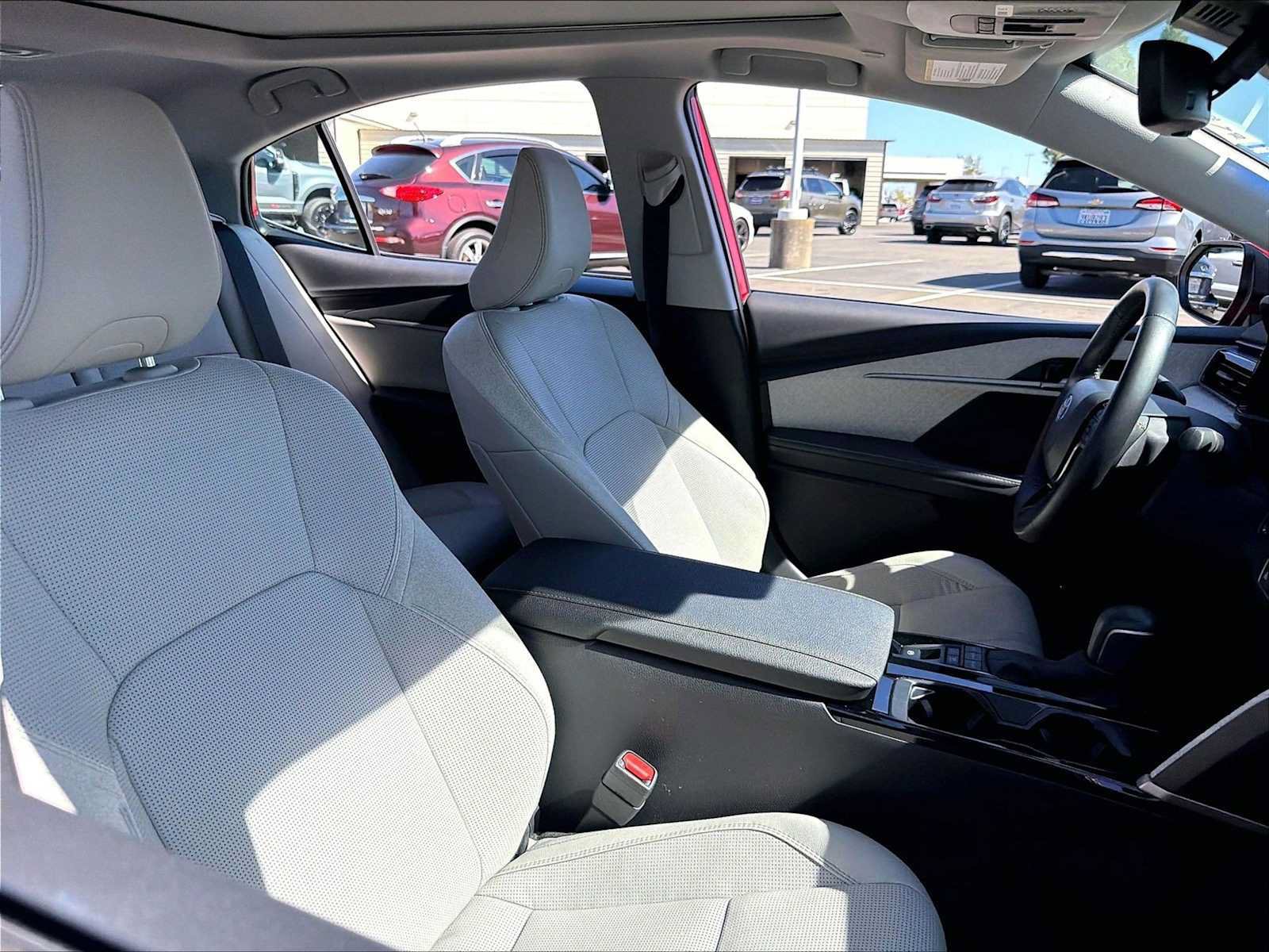 Used 2025 Toyota Camry XLE w/ Premium Package FWD image 10