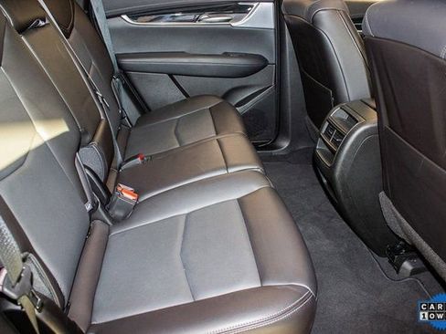Certified 2025 Cadillac XT5 Premium Luxury image 12