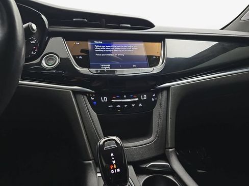 Used 2023 Cadillac XT6 Premium Luxury w/ LPO, Floor Liner Package FWD image 17