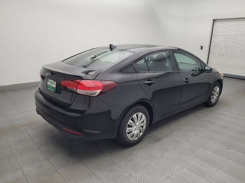 Used 2017 Kia Forte LX FWD image 9