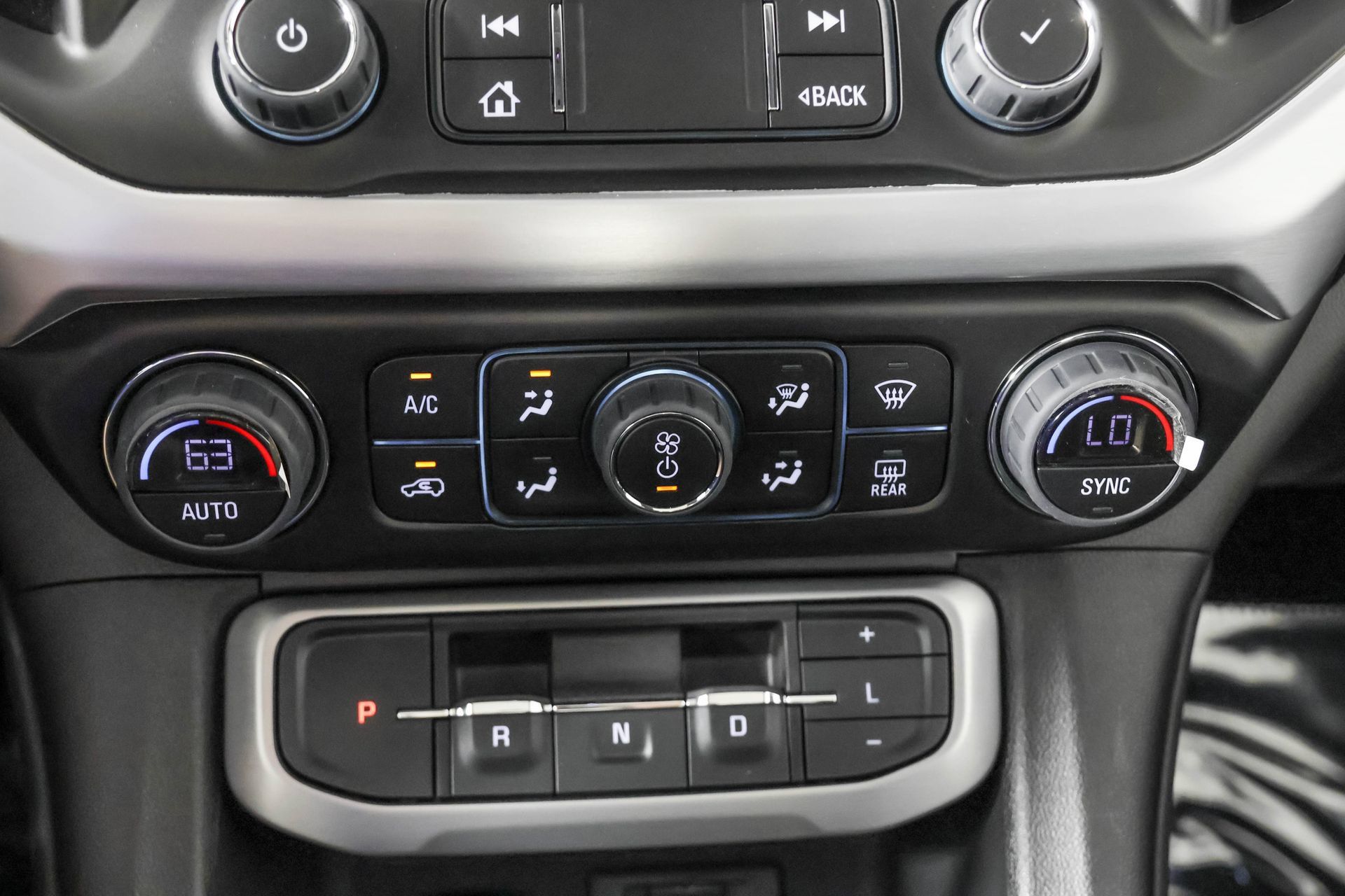 Used 2023 GMC Acadia SLT w/ Elevation Edition AWD/4WD image 34