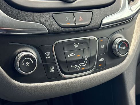 Used 2024 Chevrolet Equinox LS w/ LS Convenience Package FWD image 20