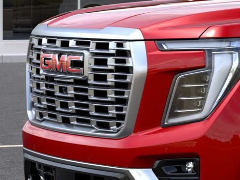 New 2026 GMC Yukon Denali w/ Denali Reserve Package RWD image 13