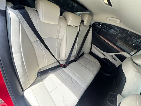 Used 2025 Lexus ES 300h Ultra Luxury w/ Accessory Package (Z1) FWD image 18