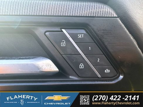 Used 2025 GMC Yukon Elevation w/ Elevation Premium Package AWD/4WD image 20