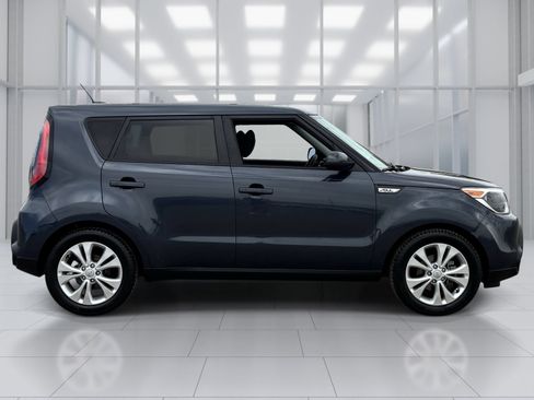 Used 2015 Kia Soul + FWD image 7