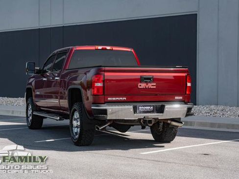 Used 2015 GMC Sierra 2500 SLE w/ All-Terrain HD Package AWD/4WD image 7