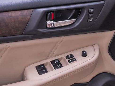 Used 2018 Subaru Outback 3.6R Limited image 25