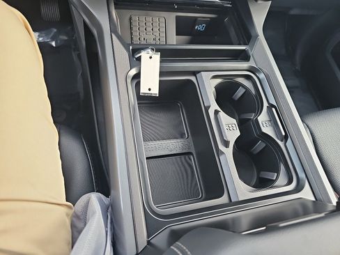 New 2026 Ford F350 Lariat image 24