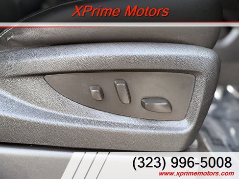 Used 2016 GMC Yukon XL SLT w/ Open Road Package image 38