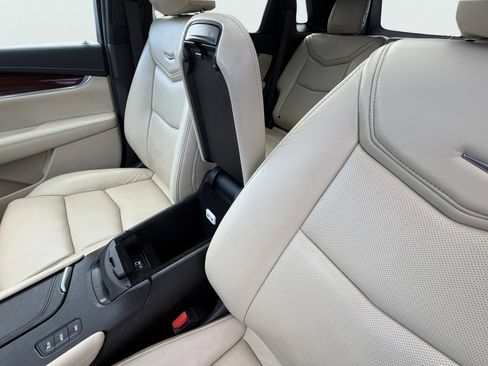 Used 2017 Cadillac XT5 Luxury w/ Driver Awareness Package image 35