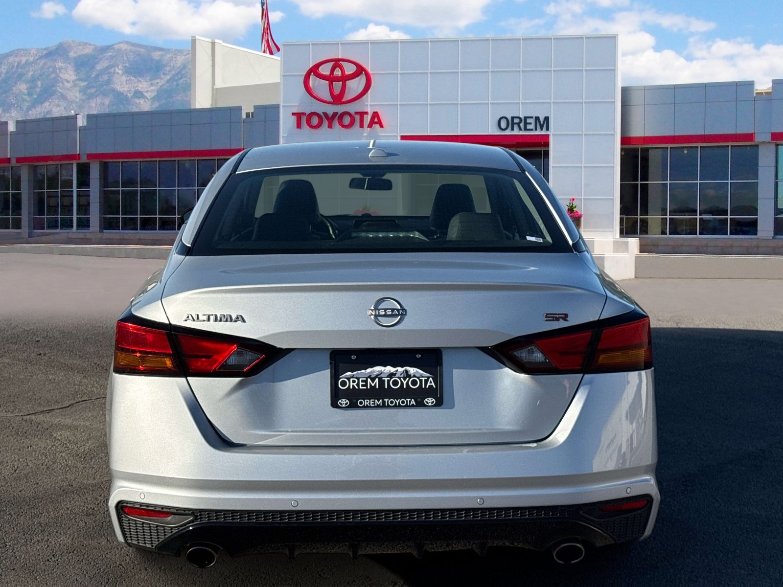 Used 2025 Nissan Altima 2.5 SR FWD image 5