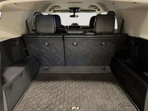 Used 2014 Toyota FJ Cruiser 4WD w/ Convenience Package image 21