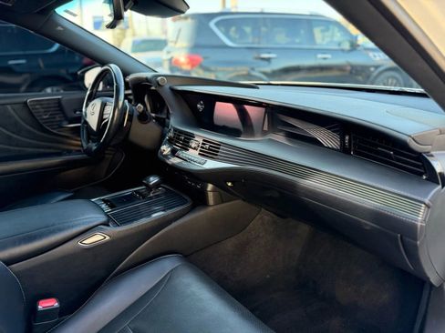 Used 2018 Lexus LS 500 AWD image 35