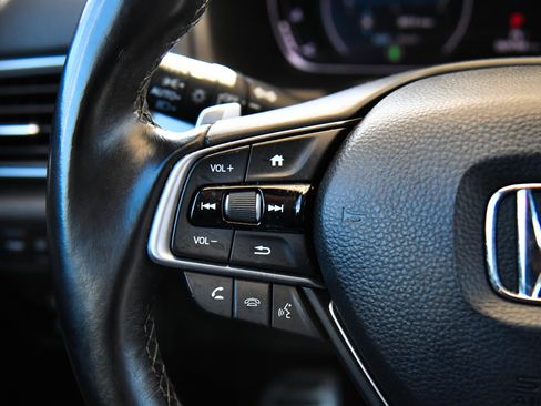 Used 2018 Honda Accord Sport image 31