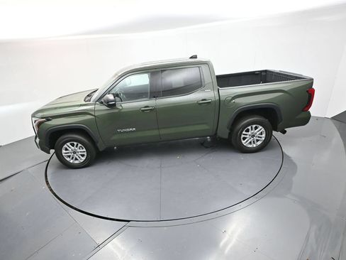 Used 2023 Toyota Tundra SR5 w/ SR5 Premium Package AWD/4WD image 27