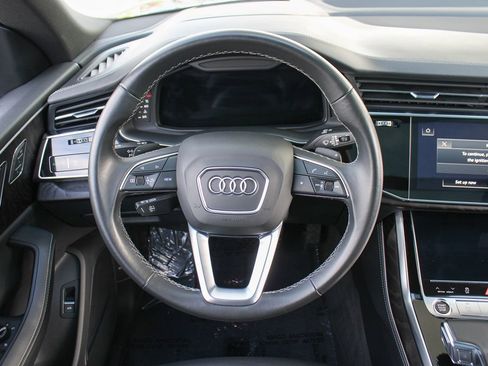 Used 2021 Audi Q8 Prestige image 29