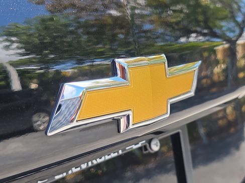 Used 2024 Chevrolet Equinox LT image 9