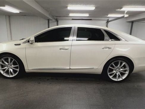 Certified 2015 Cadillac XTS Premium w/ Driver Assist Package image 5