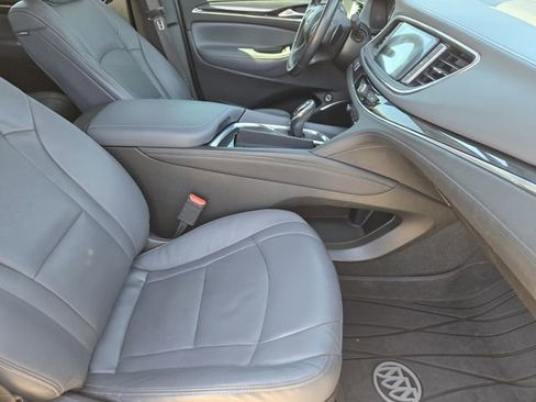 Used 2018 Buick Enclave Premium image 14