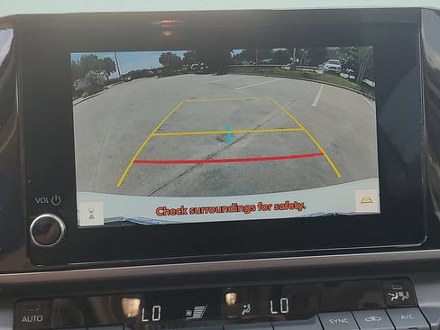 Used 2025 Toyota Camry LE FWD image 15
