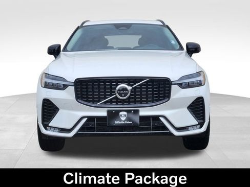 Certified 2025 Volvo XC60 B5 Plus AWD/4WD image 2