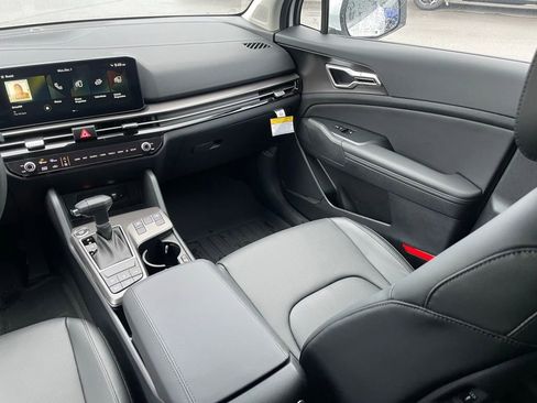 New 2026 Kia Sportage EX w/ EX Panorama Roof Package image 24