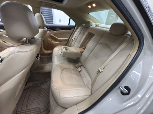 Used 2011 Cadillac CTS Luxury image 23
