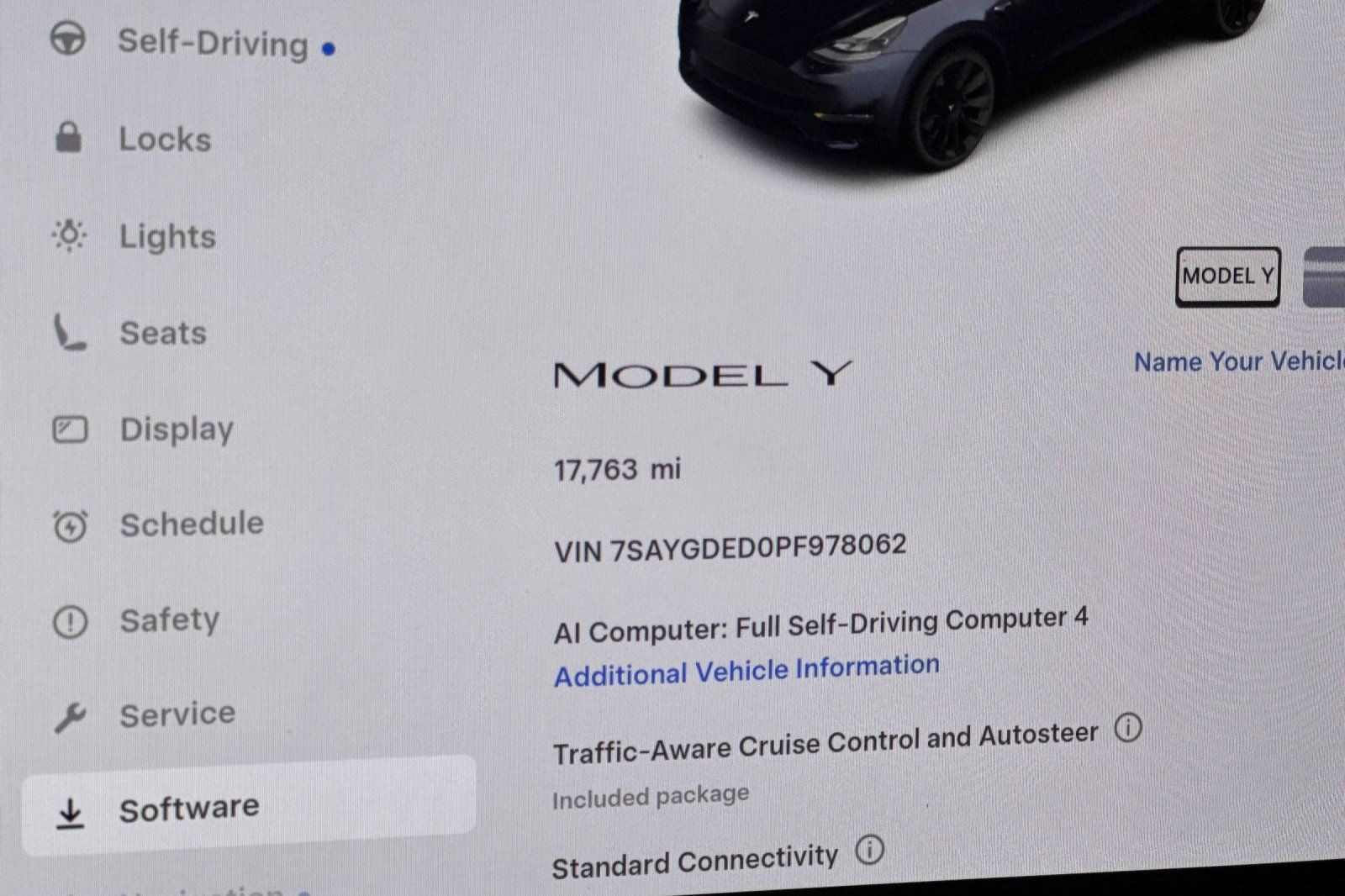 Used 2023 Tesla Model Y 2WD image 23