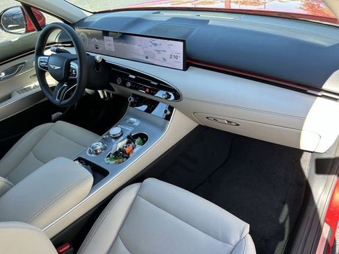 New 2026 Genesis GV70 2.5T Select image 17