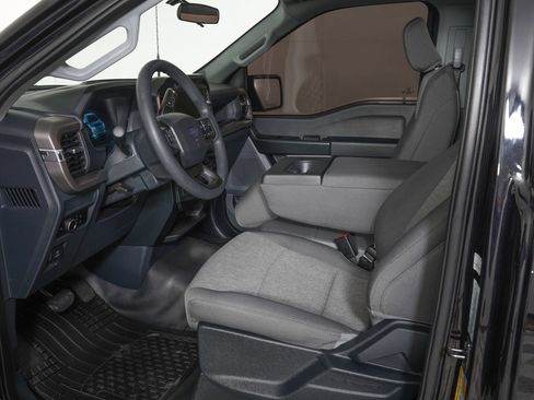 Used 2024 Ford F150 XL image 11