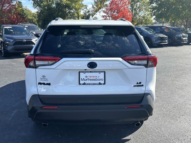 Used 2024 Toyota RAV4 LE AWD/4WD image 5