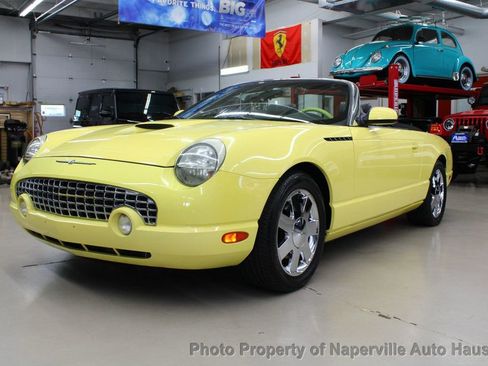 Used 2002 Ford Thunderbird image 2