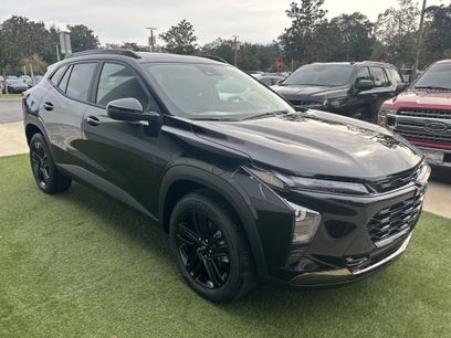 New 2025 Chevrolet Trax ACTIV w/ Sunroof Package