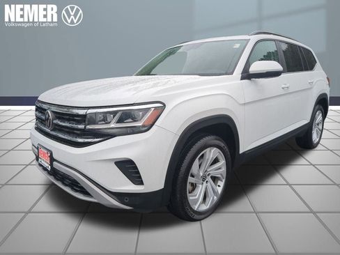 Certified 2022 Volkswagen Atlas SE image 1
