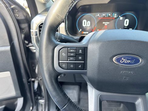 Used 2023 Ford F150 Lariat w/ Trailer Tow Package image 22