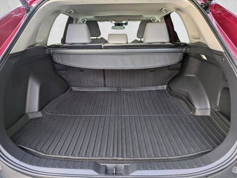 Used 2023 Toyota RAV4 XLE Premium image 6