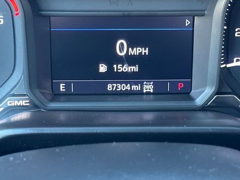 Used 2022 GMC Sierra 2500 AT4 image 25