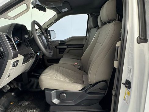 Used 2018 Ford F150 XLT w/ Trailer Tow Package image 9