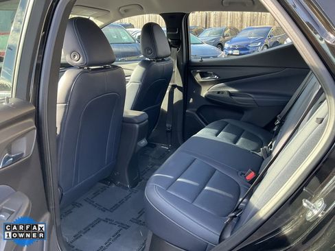 Used 2022 Chevrolet Bolt EUV LT w/ Convenience Package image 25