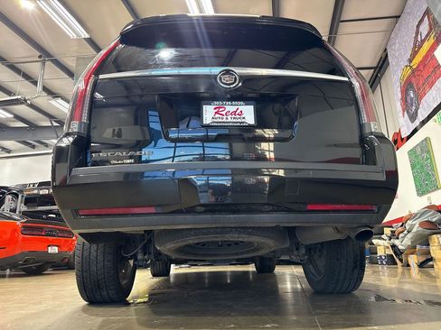 Used 2015 Cadillac Escalade Premium RWD image 99