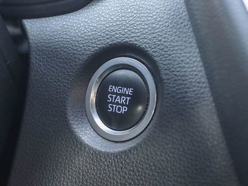 Used 2020 Toyota Corolla SE image 26