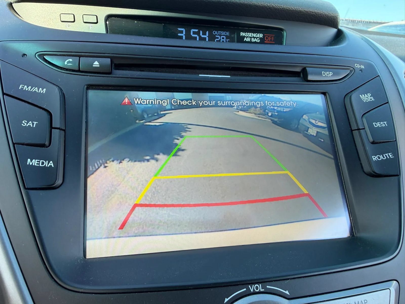 Used 2014 Hyundai Elantra w/ Option Group 2 FWD image 16
