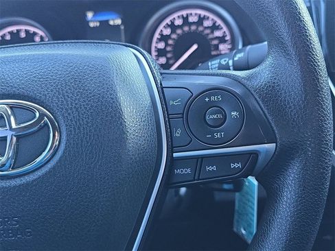 Used 2024 Toyota Camry LE image 17
