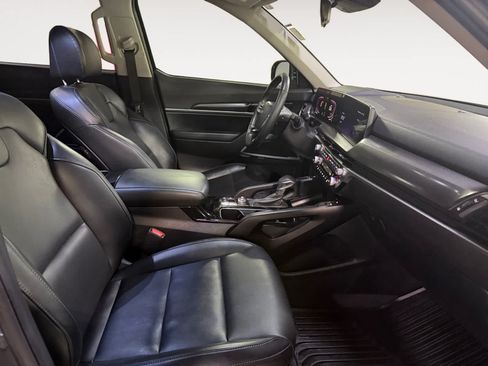 Used 2024 Kia Telluride S w/ S Sunroof Package FWD image 22