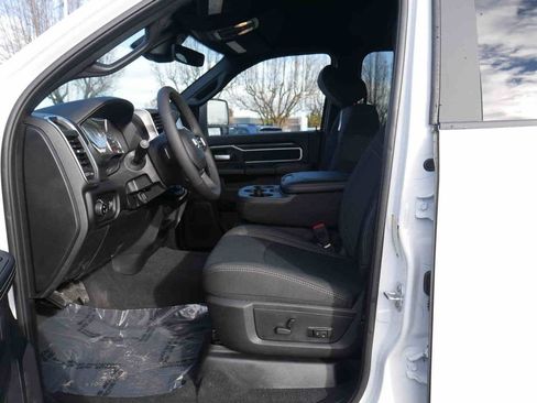 New 2026 RAM 2500 Big Horn image 32
