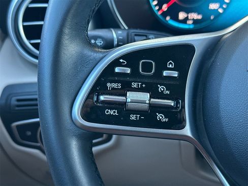 Certified 2022 Mercedes-Benz GLC 300 4MATIC w/ Premium Package Lite image 27