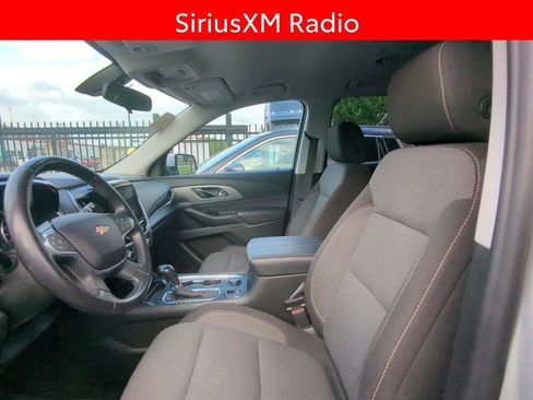 Used 2019 Chevrolet Traverse LT FWD image 6