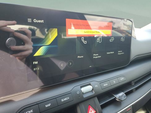 New 2025 Kia K4 FWD image 16