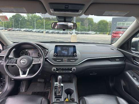 Used 2020 Nissan Altima 2.5 SR w/ Premium Package AWD/4WD image 28